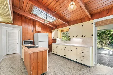 1395 NE Waveland Avenue Jensen Beach FL 34957