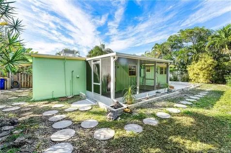 1395 NE Waveland Avenue Jensen Beach FL 34957