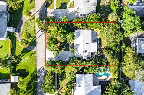 1395 NE Waveland Avenue Jensen Beach FL 34957