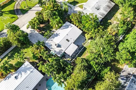 1395 NE Waveland Avenue Jensen Beach FL 34957