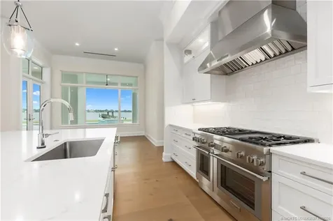 505 SE Saint Lucie Boulevard Stuart FL 34996