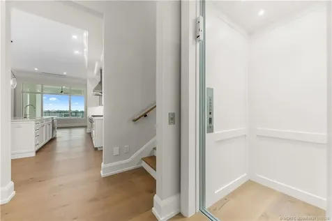 505 SE Saint Lucie Boulevard Stuart FL 34996