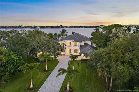 505 SE Saint Lucie Boulevard Stuart FL 34996