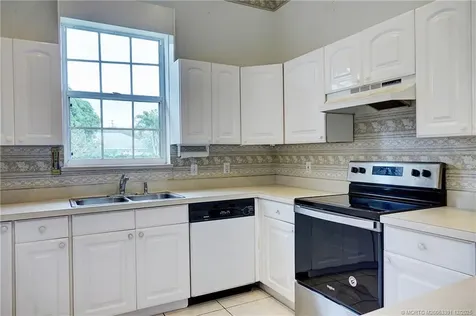 724 SE Michaels Court Stuart FL 34996