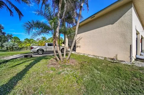 5601 SW Sunshine Farms Way Palm City FL 34990