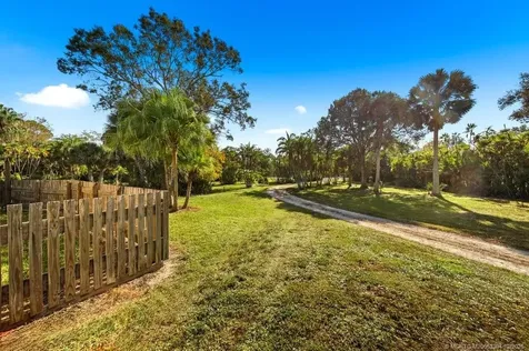5601 SW Sunshine Farms Way Palm City FL 34990