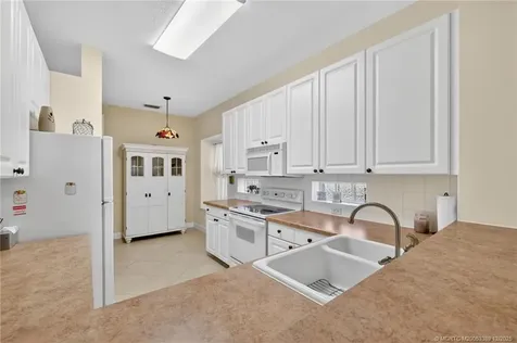 3701 NW Willow Creek Drive Jensen Beach FL 34957