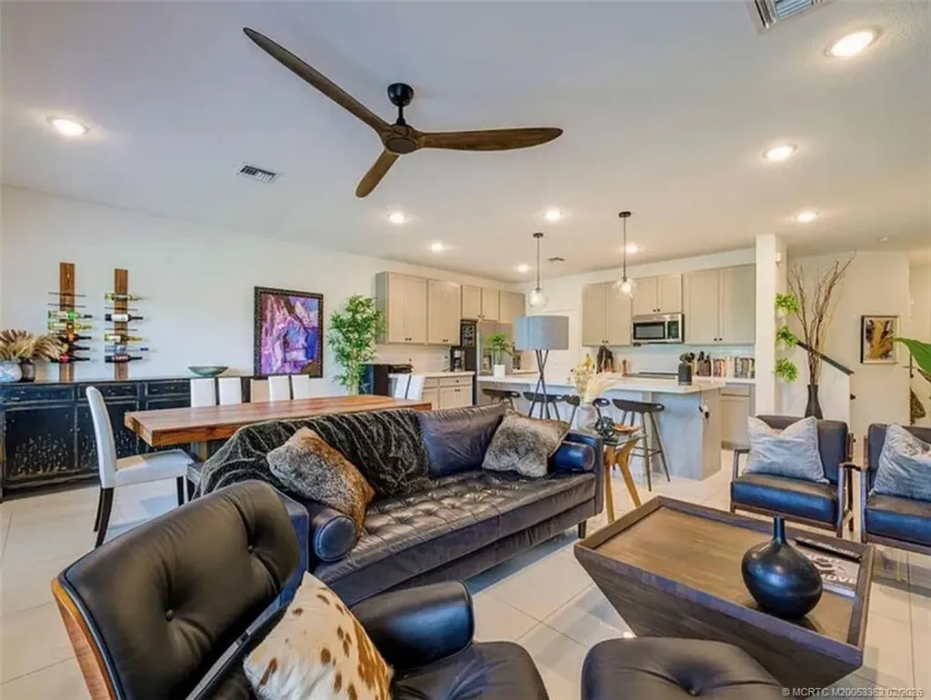 668 NE Waters Edge Lane Port St Lucie FL 34983