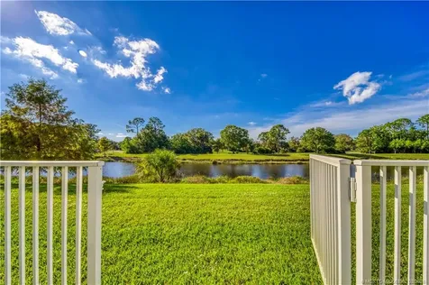 668 NE Waters Edge Lane Port St Lucie FL 34983