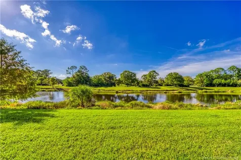 668 NE Waters Edge Lane Port St Lucie FL 34983