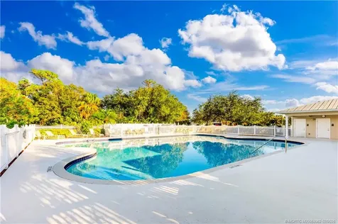 668 NE Waters Edge Lane Port St Lucie FL 34983