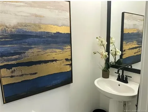 668 NE Waters Edge Lane Port St Lucie FL 34983