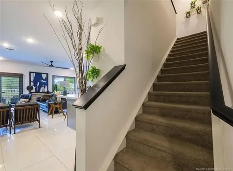 668 NE Waters Edge Lane Port St Lucie FL 34983