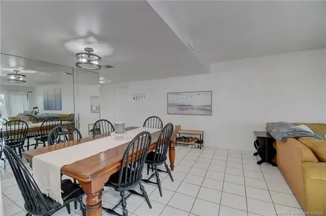 1701 Presidential Way West Palm Beach FL 33401