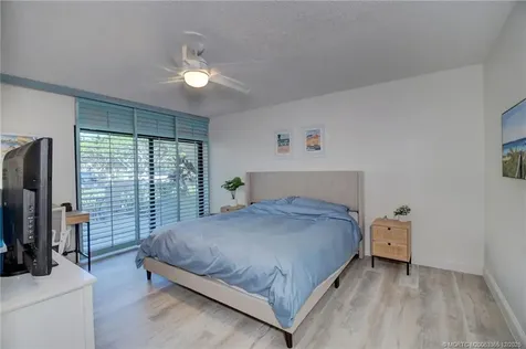 1701 Presidential Way West Palm Beach FL 33401