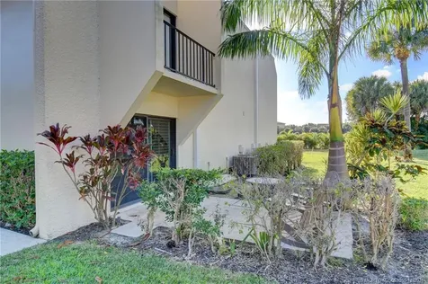 1701 Presidential Way West Palm Beach FL 33401