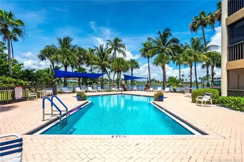 221 NE Plantation Road Stuart FL 34996