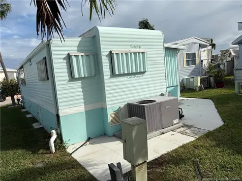 975 Nettles Boulevard Jensen Beach FL 34957