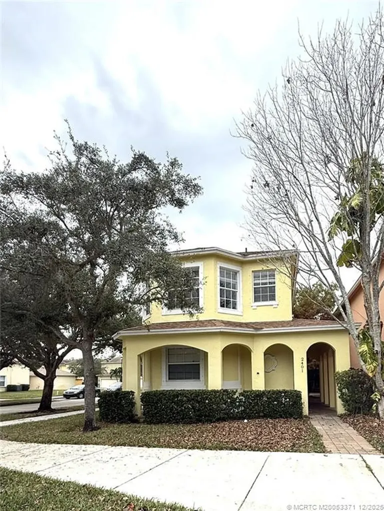 2401 SE Ruskin Drive Port St Lucie FL 34952