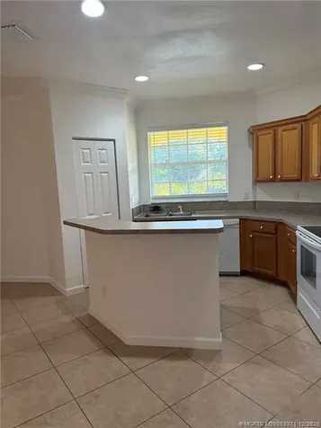 2401 SE Ruskin Drive Port St Lucie FL 34952