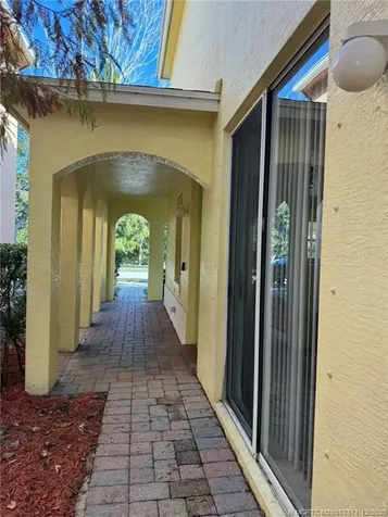 2401 SE Ruskin Drive Port St Lucie FL 34952