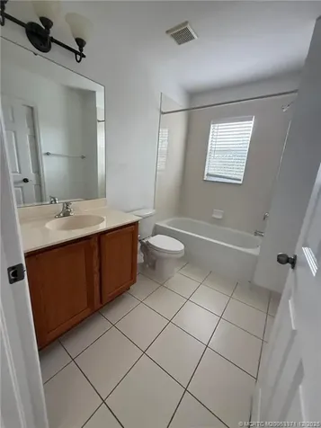 2401 SE Ruskin Drive Port St Lucie FL 34952