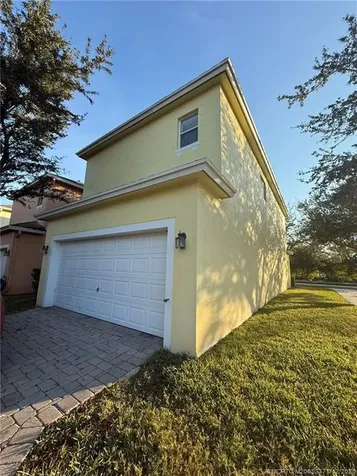 2401 SE Ruskin Drive Port St Lucie FL 34952