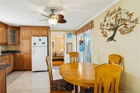 7398 SE Swan Avenue Hobe Sound FL 33455