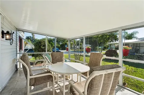 7398 SE Swan Avenue Hobe Sound FL 33455
