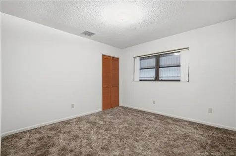 242 SE Duxbury Avenue Port St Lucie FL 34983