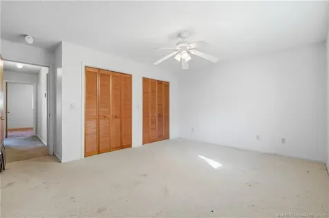 242 SE Duxbury Avenue Port St Lucie FL 34983