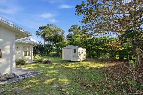 242 SE Duxbury Avenue Port St Lucie FL 34983