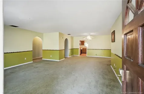 242 SE Duxbury Avenue Port St Lucie FL 34983