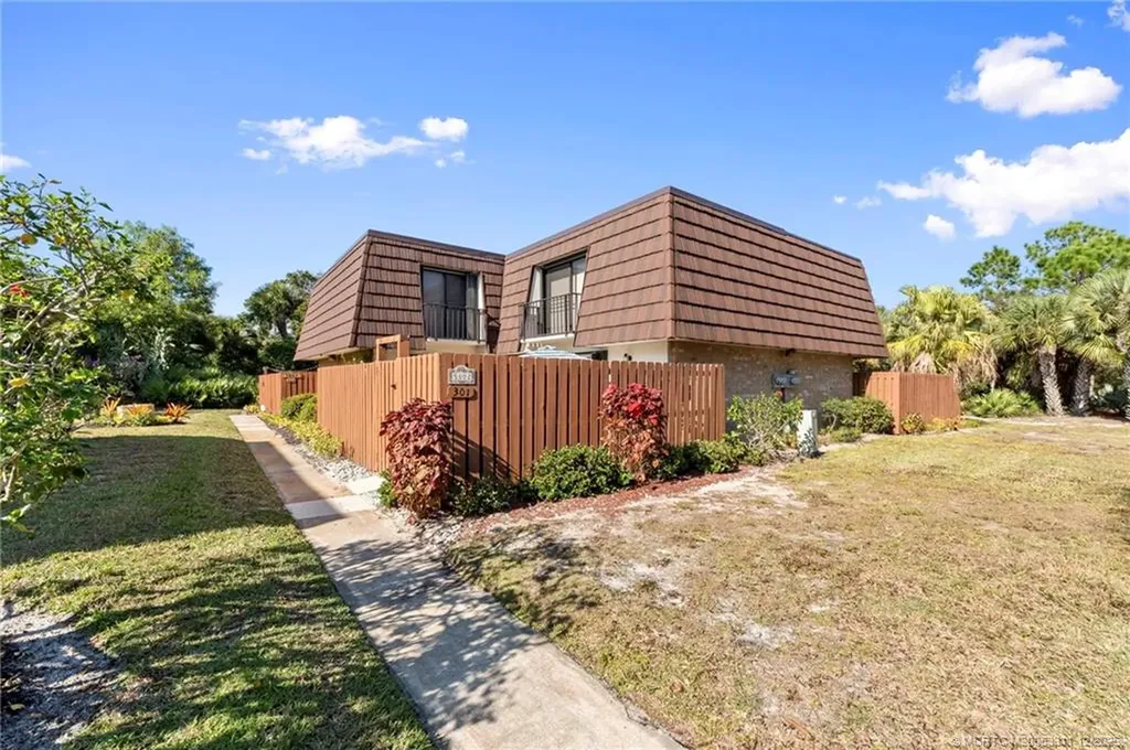5802 SE Riverboat Drive Stuart FL 34997