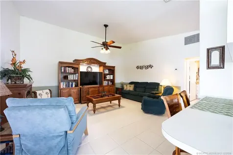 9293 SE Hawks Nest Court Hobe Sound FL 33455