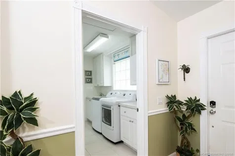 9293 SE Hawks Nest Court Hobe Sound FL 33455