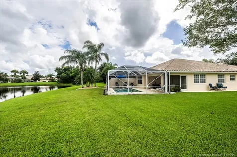 9293 SE Hawks Nest Court Hobe Sound FL 33455