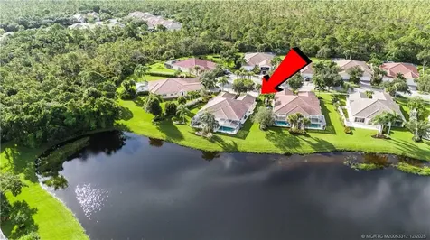 9293 SE Hawks Nest Court Hobe Sound FL 33455