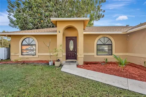 252 NW Lincoln Avenue Port St Lucie FL 34983