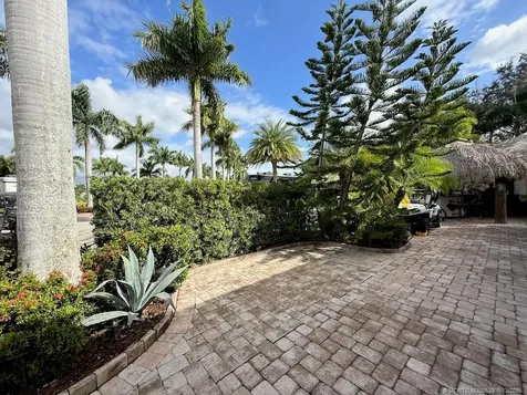 171 NW Hazard Way Port St Lucie FL 34986