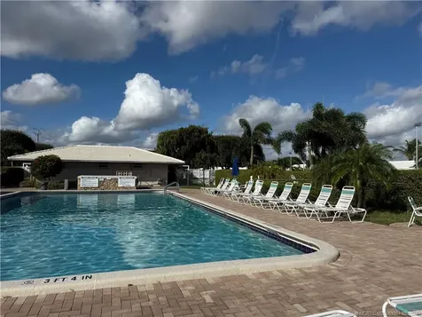 300 SW Golfview Terrace Boynton Beach FL 33426