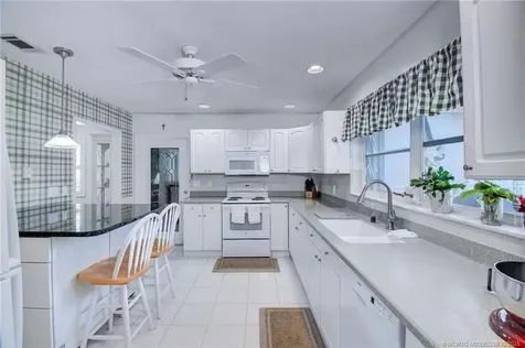 1843 SE Granada Lane Stuart FL 34996