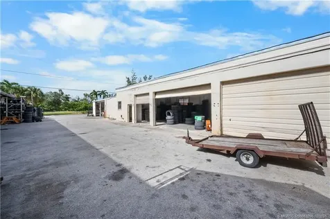 3173 SE Railroad Avenue Stuart FL 34997