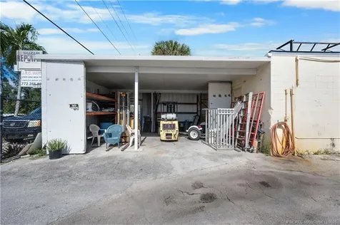 3173 SE Railroad Avenue Stuart FL 34997