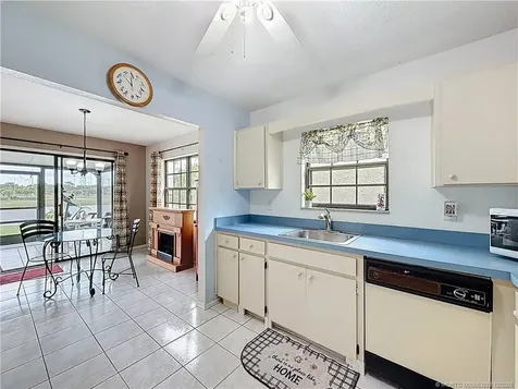 2388 SE Brekenridge Circle Port St Lucie FL 34952