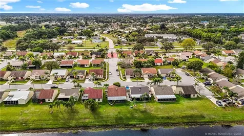 2388 SE Brekenridge Circle Port St Lucie FL 34952