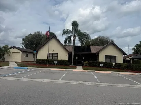 2388 SE Brekenridge Circle Port St Lucie FL 34952