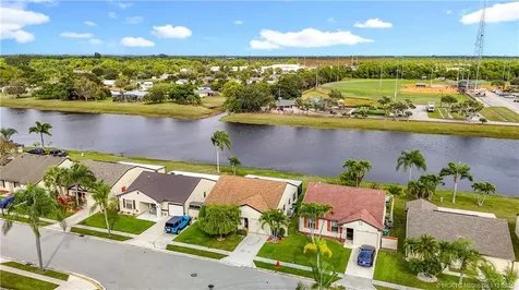 2388 SE Breckenridge Circle Port St Lucie FL 34952