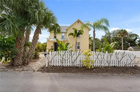 109 Riverview Drive Jensen Beach FL 34957