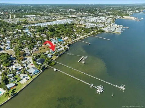 2725 NE Indian River Drive Jensen Beach FL 34957